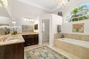 3988 Berlin Dr, Sarasota, FL 34233 - Photo 26