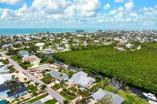 512 77th St, Holmes Beach, FL 34217 - Photo 54