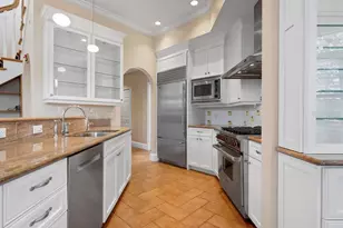 512 77th St, Holmes Beach, FL 34217 - Photo 16