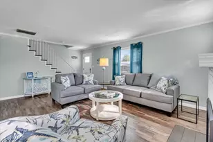 3843 Chapel Dr, Sarasota, FL 34234 - Photo 8