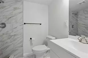 2652 26th St, Sarasota, FL 34234 - Photo 14