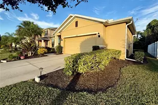6121 35th Ct E, Bradenton, FL 34203 - Photo 2