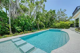 1607 Flower Dr, Sarasota, FL 34239 - Photo 58