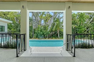 1607 Flower Dr, Sarasota, FL 34239 - Photo 56