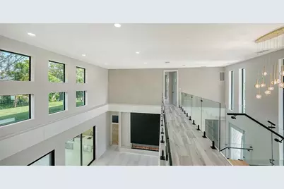 1607 Flower Drive, Sarasota, FL 34239 - Photo 54