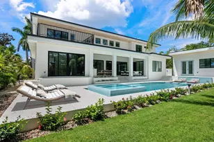 1607 Flower Dr, Sarasota, FL 34239 - Photo 64