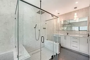 1607 Flower Dr, Sarasota, FL 34239 - Photo 38