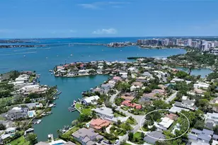 1607 Flower Dr, Sarasota, FL 34239 - Photo 8