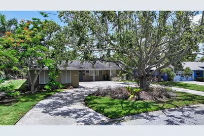 1387 Harbor Drive, Sarasota, FL 34239 - Photo 6