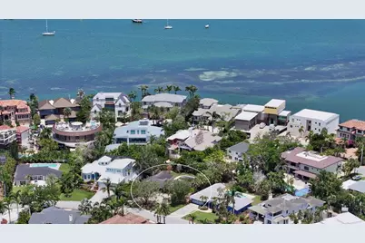 1387 Harbor Drive, Sarasota, FL 34239 - Photo 4