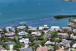 1387 Harbor Dr, Sarasota, FL 34239 - Photo 10