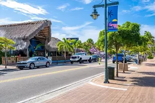 30 Island Cir, Sarasota, FL 34242 - Photo 38