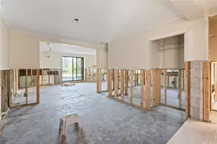 30 Island Cir, Sarasota, FL 34242 - Photo 26