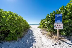 30 Island Cir, Sarasota, FL 34242 - Photo 20