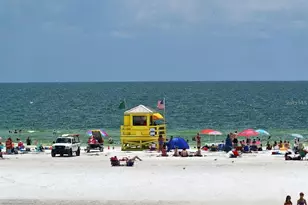 30 Island Cir, Sarasota, FL 34242 - Photo 40