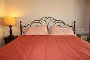 5681 Bidwell Pkwy, Sarasota, FL 34233 - Photo 10