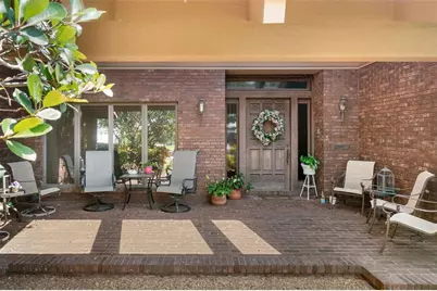 1671 South Drive, Sarasota, FL 34239 - Photo 4