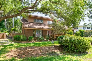 1671 South Dr, Sarasota, FL 34239 - Photo 2