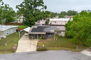 4015 Asbury Pl, Sarasota, FL 34233 - Photo 4