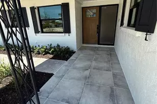 808 25th Ave W, Palmetto, FL 34221 - Photo 6