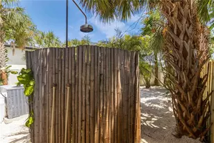 2410 Floyd St, Sarasota, FL 34239 - Photo 32