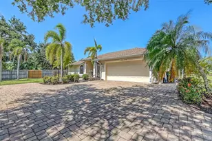 5698 Country Walk Ln, Sarasota, FL 34233 - Photo 1
