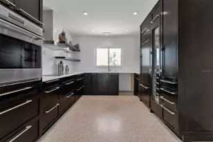 130 N Adams Dr, Sarasota, FL 34236 - Photo 32