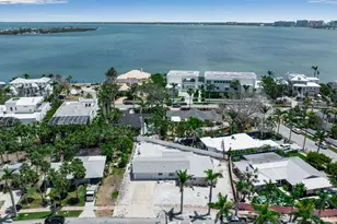 130 N Adams Dr, Sarasota, FL 34236 - Photo 2