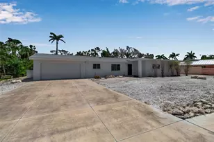 130 N Adams Dr, Sarasota, FL 34236 - Photo 1
