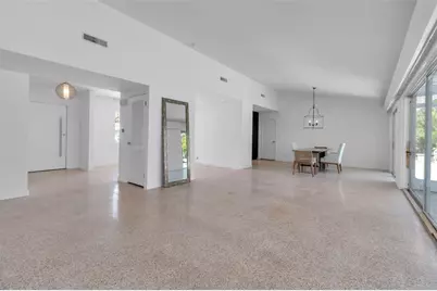 130 N Adams Drive, Sarasota, FL 34236 - Photo 18