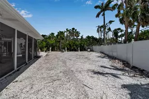 130 N Adams Dr, Sarasota, FL 34236 - Photo 64