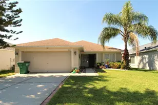 30754 Midtown Ct, Wesley Chapel, FL 33545 - Photo 2