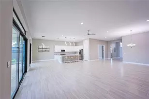 9124 Bernini Pl, Sarasota, FL 34240 - Photo 10