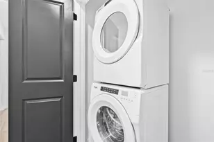 221 Main St N, Saint Petersburg, FL 33716 - Photo 12