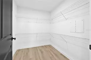 221 Main St N, Saint Petersburg, FL 33716 - Photo 12