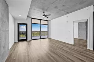 221 Main St N, Saint Petersburg, FL 33716 - Photo 10