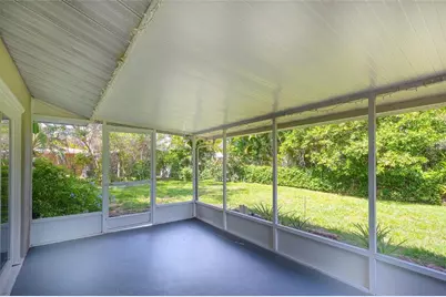 719 32nd Avenue W, Palmetto, FL 34221 - Photo 22