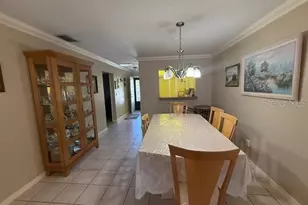 2664 Woodgate Ln, Sarasota, FL 34231 - Photo 4