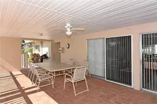 2664 Woodgate Ln, Sarasota, FL 34231 - Photo 16