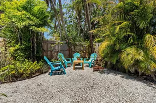 139 Adair Ave, Sarasota, FL 34243 - Photo 4