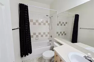 7743 Plantation Cir, University Park, FL 34201 - Photo 6