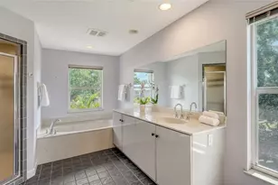 4771 Riverwood Cir, Sarasota, FL 34231 - Photo 16