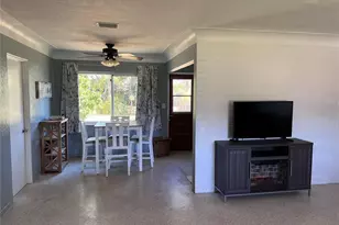 2833 62nd St N, Saint Petersburg, FL 33710 - Photo 6