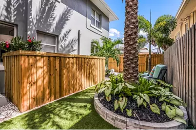 161 Golden Gate Point #4, Sarasota, FL 34236 - Photo 28