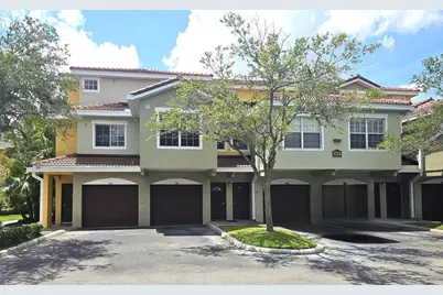 5711 Bentgrass Drive #19-203, Sarasota, FL 34235 - Photo 2