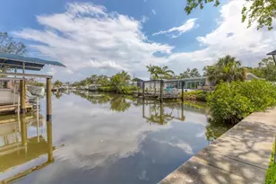 2002 8th St W, Palmetto, FL 34221 - Photo 4