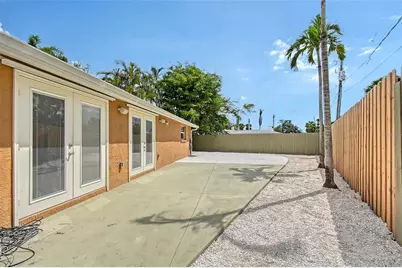 1203 Lyric Lane, Sarasota, FL 34242 - Photo 34