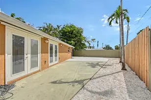 1203 Lyric Ln, Sarasota, FL 34242 - Photo 34