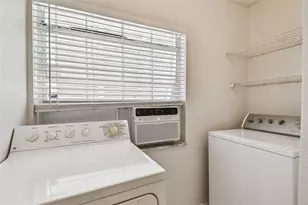 10104 Sandpiper Rd E, Bradenton, FL 34209 - Photo 16