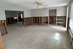 782 Birdsong Ln, Sarasota, FL 34242 - Photo 4
